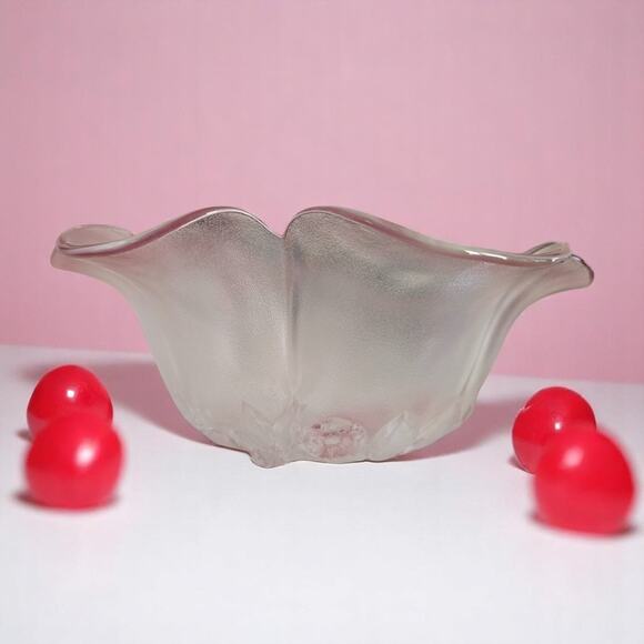 2 Vintage Mikasa Rosella Walther Glass Pink Floral Embossed Serving Bowl Dish - Picture 4 of 4